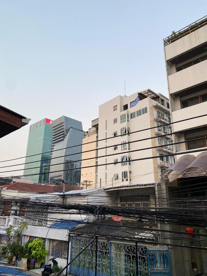 Sura Hostel Bangkok Near Mrt Phra Ram 9 Dış mekan fotoğraf