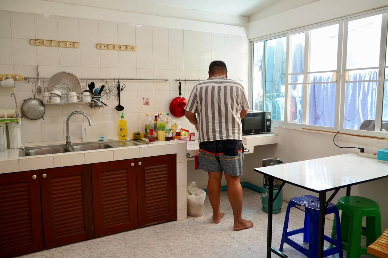 Sura Hostel Bangkok Near Mrt Phra Ram 9 Dış mekan fotoğraf
