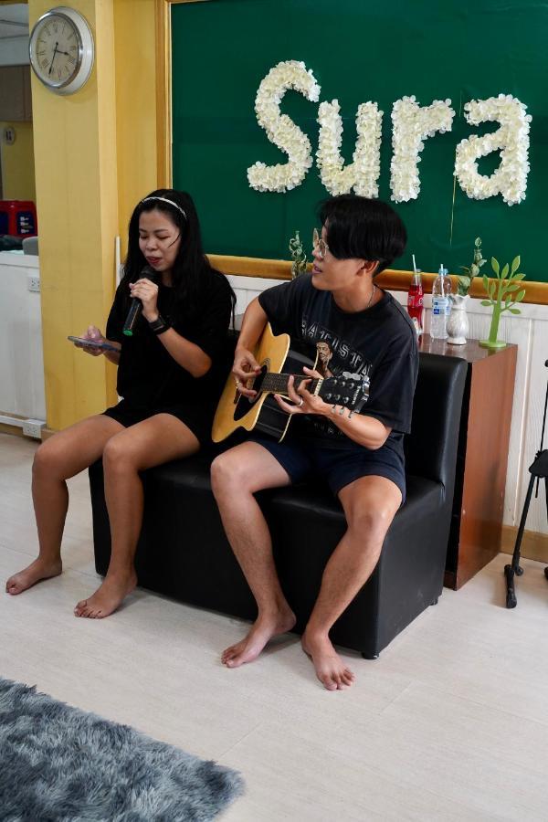 Sura Hostel Bangkok Near Mrt Phra Ram 9 Dış mekan fotoğraf