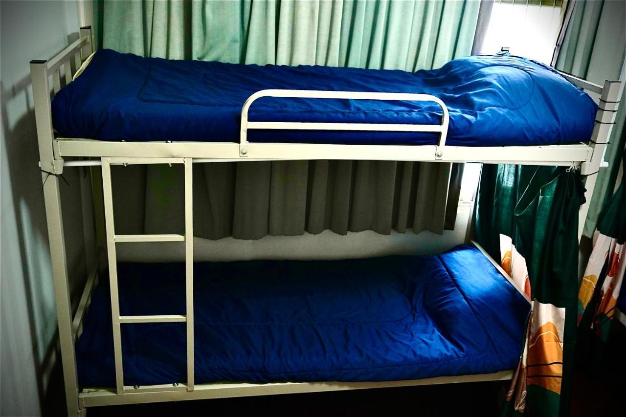 Sura Hostel Bangkok Near Mrt Phra Ram 9 Dış mekan fotoğraf